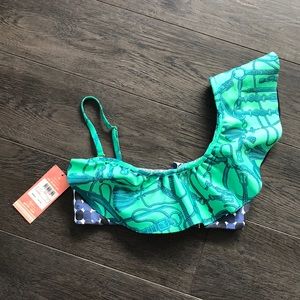 🏝 One Shoulder Super Cute Green MAAJI bikini top - NWT - Size Large 🏝